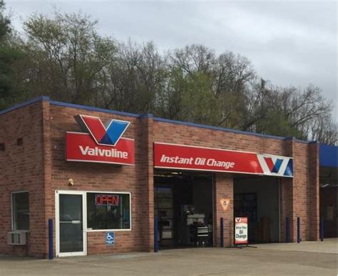 Oil change ashland ky - Specialties: Service You Can See. Experts You Can Trust℠. At Valvoline Instant Oil Change℠, we get you in and out quickly with an oil change that you can watch from the safety of your car. You get to see the job done right, right before your eyes℠, with quality service that's customer-rated 4.6 out of 5 stars. Established in 1986. More Than 150 Years Valvoline™, a leading supplier of ...